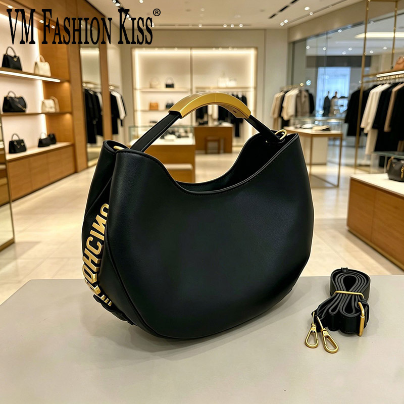 Luxury Bags To Sell - Demi-cercle Women Golden Letter Tote Drawstring