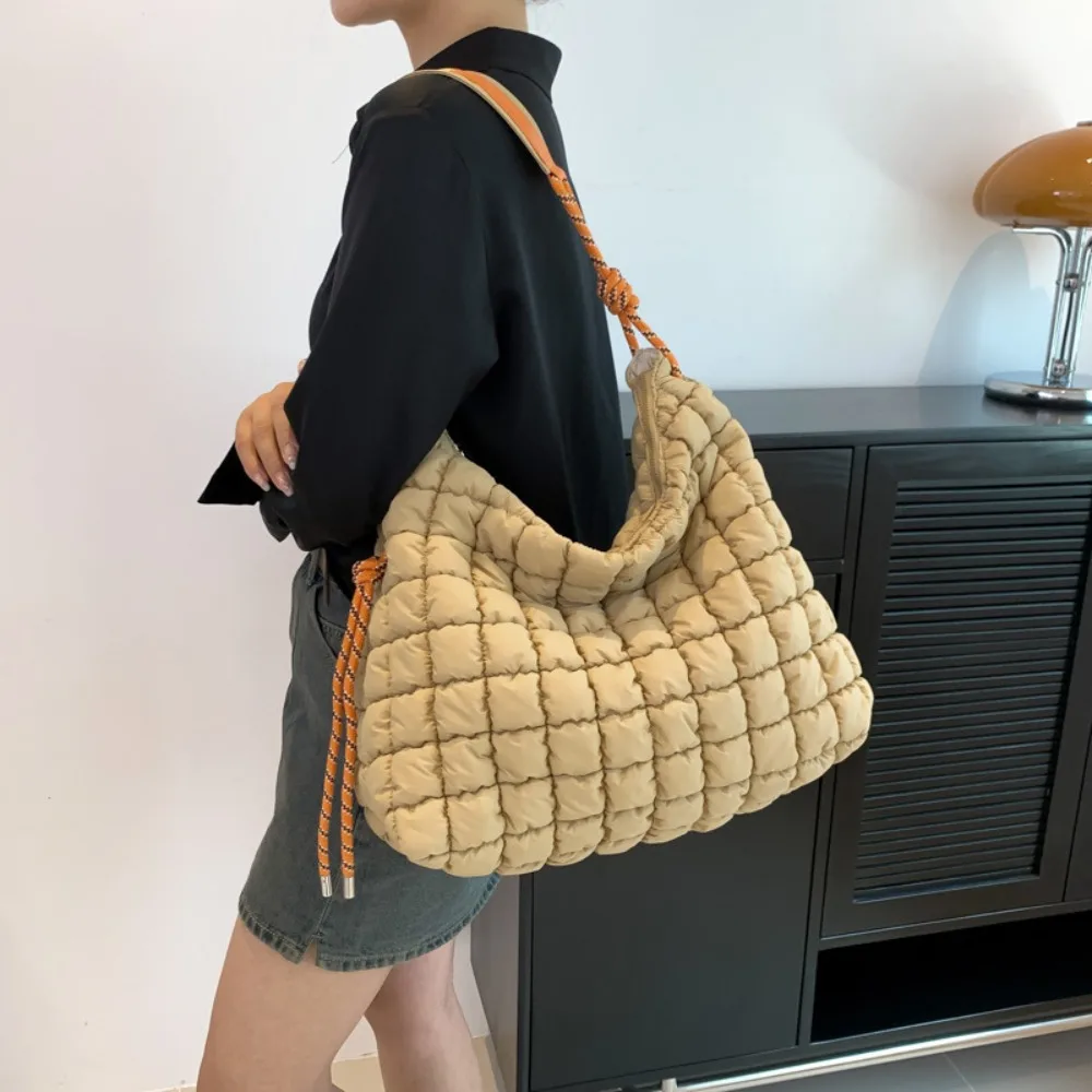 Vegan Down Pleated Shoulder Ba - Luxury Bags Vegan ulasan dan harga