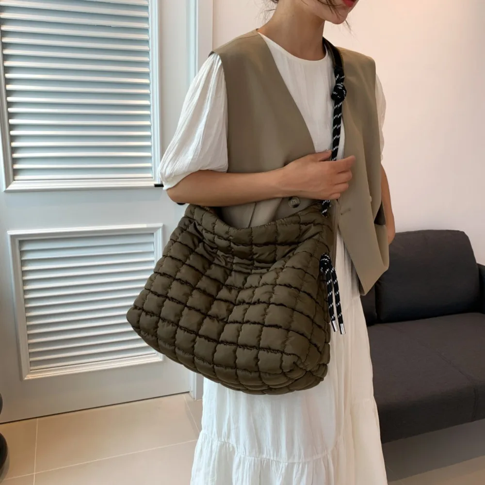 Vegan Down Pleated Shoulder Ba - Luxury Bags Vegan ulasan dan harga